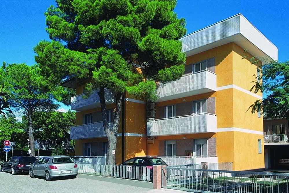 Patrizia Apartment Lignano Sabbiadoro Exterior photo
